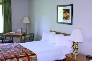 Best Western Country Inn Ishpeming ภายนอก รูปภาพ