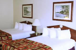 Best Western Country Inn Ishpeming ภายนอก รูปภาพ